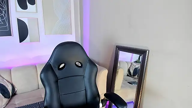 Snapshot of marie_bass chatting on February 2, 2026, 1:10 pm marie bass online show from February 2, 2026, 1:10 pm