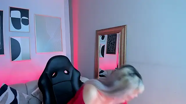 Snapshot of marie_bass chatting on February 14, 2026, 1:22 pm marie bass online show from February 14, 2026, 1:22 pm