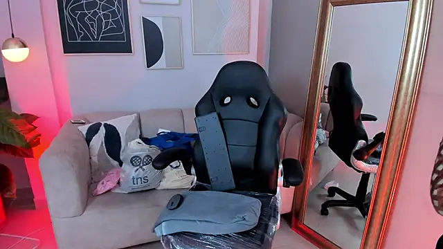 Snapshot of marie_bass chatting on February 20, 2026, 1:13 pm marie bass online show from February 20, 2026, 1:13 pm