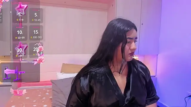 LilyWhitney online show from November 19, 2025, 4:01 am