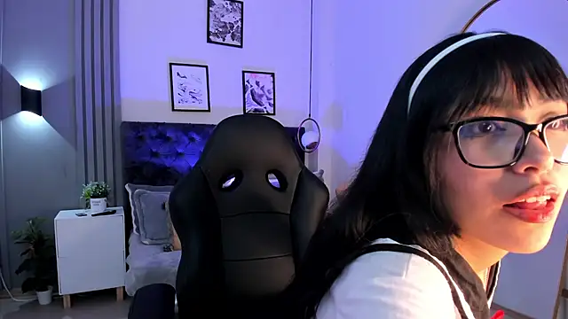 Snapshot of kur_purp chatting on September 25, 2025, 9:43 pm kur purp online show from September 25, 2025, 9:43 pm