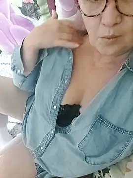 Snapshot of ForgeMeNot51 chatting on October 12, 2025, 6:15 am ForgeMeNot51 online show from October 12, 2025, 6:15 am