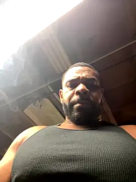 StrongP1738 online show from September 16, 2025, 3:24 pm