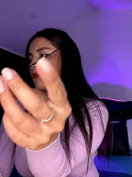 MiaAlarie online show from November 12, 2025, 3:43 am