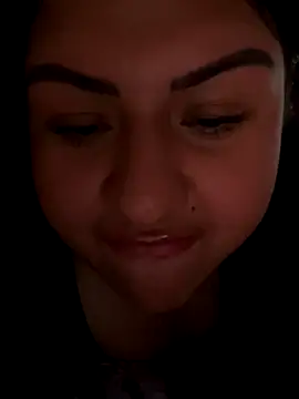 Snapshot of Regina_Escobar chatting on September 20, 2025, 7:41 pm Regina Escobar online show from September 20, 2025, 7:41 pm
