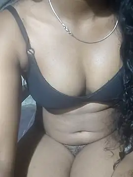 POOJA999 online show from October 23, 2025, 9:02 pm