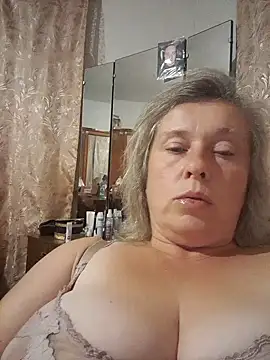 Snapshot of Catherine372311 chatting on September 22, 2025, 7:20 pm Catherine372311 online show from September 22, 2025, 7:20 pm