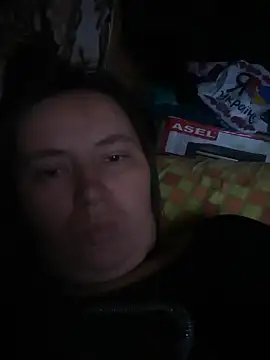 Snapshot of Romashka33011 chatting on November 20, 2025, 8:37 am Romashka33011 online show from November 20, 2025, 8:37 am