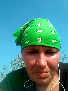 Romashka33011 online show from July 1, 2026, 1:55 pm