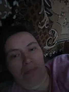 Snapshot of Romashka33011 chatting on November 17, 2025, 7:56 am Romashka33011 online show from November 17, 2025, 7:56 am