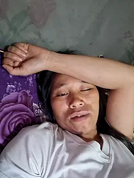 mo4mh online show from April 4, 2026, 9:43 pm