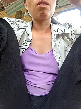 mo4mh online show from April 9, 2026, 6:04 am