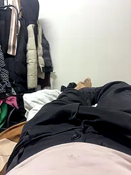 Snapshot of bigbulllaksh chatting on October 18, 2025, 3:14 pm bigbulllaksh online show from October 18, 2025, 3:14 pm