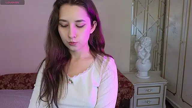 Eva Maller online show from September 20, 2025, 4:39 am