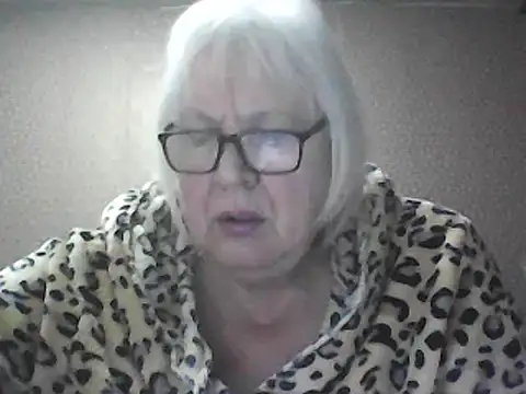 Snapshot of Alexia64231 chatting on February 2, 2026, 9:47 pm Alexia64231 online show from February 2, 2026, 9:47 pm