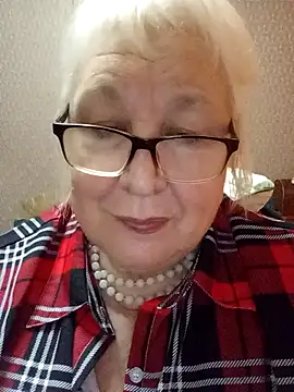 Alexia64231 online show from November 9, 2025, 5:00 am