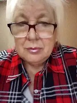 Alexia64231 online show from November 2, 2025, 4:06 am