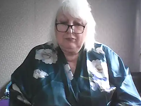 Snapshot of Alexia64231 chatting on February 15, 2026, 8:13 am Alexia64231 online show from February 15, 2026, 8:13 am