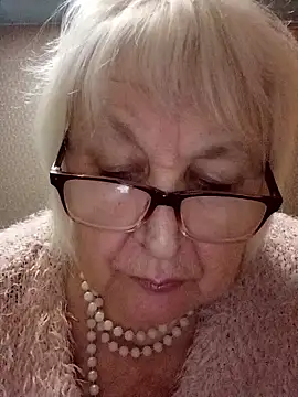 Alexia64231 online show from November 1, 2025, 3:39 pm