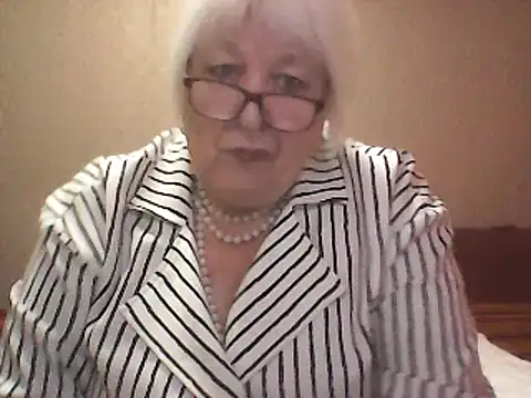 Snapshot of Alexia64231 chatting on October 3, 2025, 2:26 am Alexia64231 online show from October 3, 2025, 2:26 am