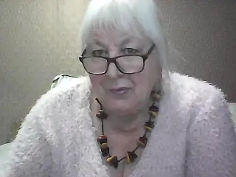 Snapshot of Alexia64231 chatting on September 19, 2025, 2:37 am Alexia64231 online show from September 19, 2025, 2:37 am
