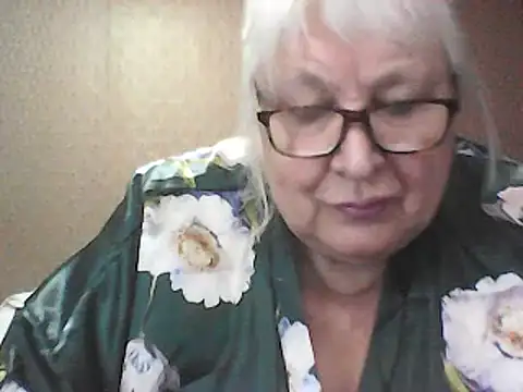 Snapshot of Alexia64231 chatting on January 14, 2026, 6:11 pm Alexia64231 online show from January 14, 2026, 6:11 pm