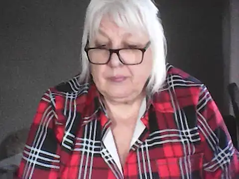 Snapshot of Alexia64231 chatting on February 24, 2026, 2:18 pm Alexia64231 online show from February 24, 2026, 2:18 pm