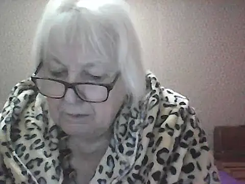 Snapshot of Alexia64231 chatting on October 18, 2025, 3:52 am Alexia64231 online show from October 18, 2025, 3:52 am
