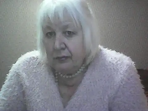 Snapshot of Alexia64231 chatting on September 27, 2025, 4:35 pm Alexia64231 online show from September 27, 2025, 4:35 pm