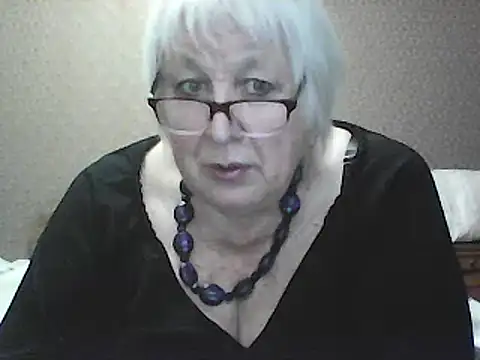 Alexia64231 online show from September 10, 2025, 3:22 pm
