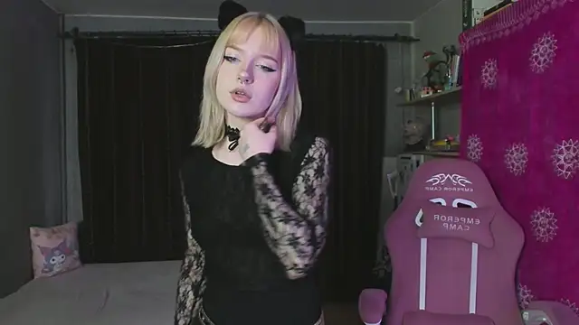 godlikegirlyy online show from September 23, 2025, 12:34 pm