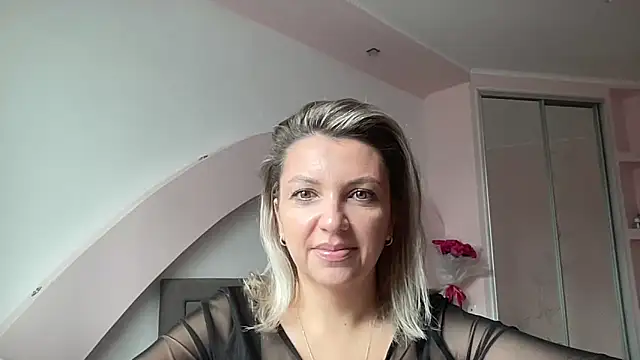 Snapshot of Beautysoul_ chatting on October 13, 2025, 8:49 am Beautysoul online show from October 13, 2025, 8:49 am