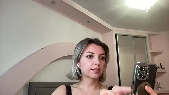 Snapshot of Beautysoul_ chatting on October 28, 2025, 10:58 am Beautysoul online show from October 28, 2025, 10:58 am