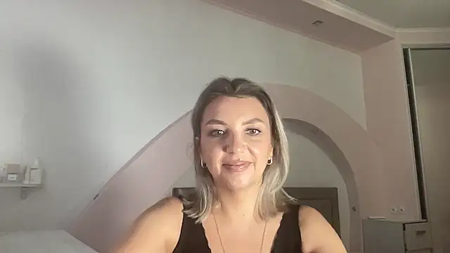 Snapshot of Beautysoul_ chatting on September 19, 2025, 1:59 pm Beautysoul online show from September 19, 2025, 1:59 pm