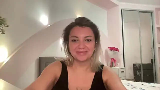 Snapshot of Beautysoul_ chatting on October 8, 2025, 5:13 pm Beautysoul online show from October 8, 2025, 5:13 pm