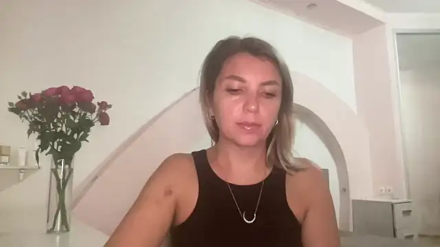 Snapshot of Beautysoul_ chatting on September 25, 2025, 4:35 pm Beautysoul online show from September 25, 2025, 4:35 pm