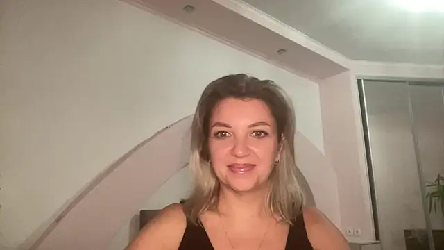 Snapshot of Beautysoul_ chatting on October 2, 2025, 3:59 pm Beautysoul online show from October 2, 2025, 3:59 pm