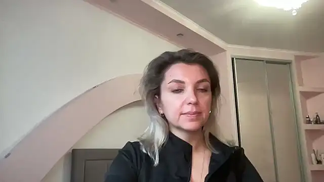 Snapshot of Beautysoul_ chatting on October 22, 2025, 12:37 pm Beautysoul online show from October 22, 2025, 12:37 pm