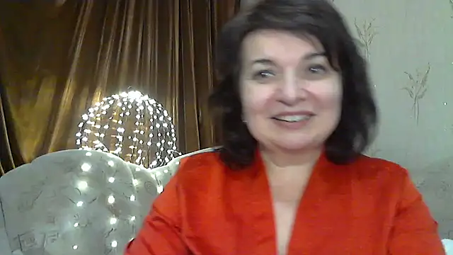 Snapshot of LedyNika chatting on February 5, 2026, 8:04 pm LedyNika online show from February 5, 2026, 8:04 pm