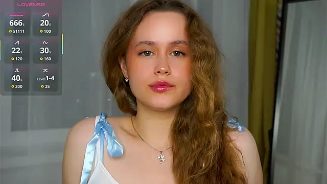 Snapshot of SusannaScholler chatting on October 14, 2025, 6:30 pm SusannaScholler online show from October 14, 2025, 6:30 pm