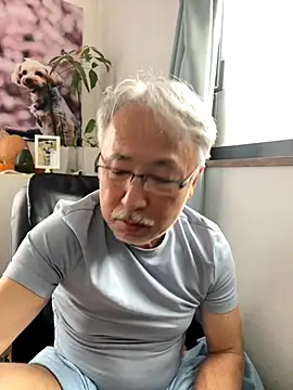 Snapshot of gholly2007 chatting on December 3, 2025, 2:23 am gholly2007 online show from December 3, 2025, 2:23 am