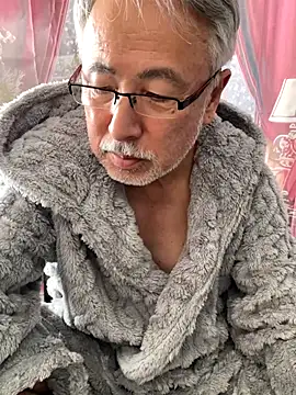 Snapshot of gholly2007 chatting on December 23, 2025, 2:11 am gholly2007 online show from December 23, 2025, 2:11 am