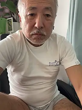 Snapshot of gholly2007 chatting on September 27, 2025, 2:18 am gholly2007 online show from September 27, 2025, 2:18 am