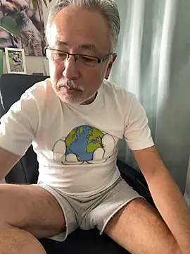 Snapshot of gholly2007 chatting on October 12, 2025, 3:30 am gholly2007 online show from October 12, 2025, 3:30 am