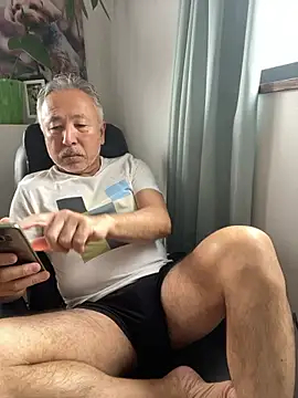 Snapshot of gholly2007 chatting on September 20, 2025, 5:01 am gholly2007 online show from September 20, 2025, 5:01 am