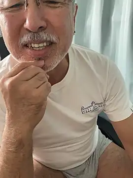 Snapshot of gholly2007 chatting on October 19, 2025, 3:09 am gholly2007 online show from October 19, 2025, 3:09 am