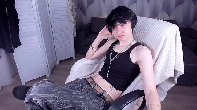 Noah Hilles online show from September 17, 2025, 1:46 pm