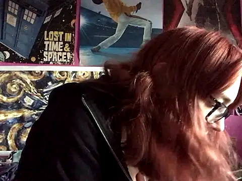 Snapshot of ivysplayhouse chatting on October 18, 2025, 11:23 am ivysplayhouse online show from October 18, 2025, 11:23 am