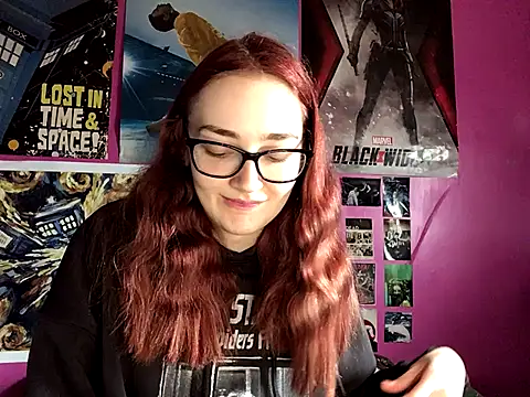 Snapshot of ivysplayhouse chatting on October 5, 2025, 11:56 am ivysplayhouse online show from October 5, 2025, 11:56 am