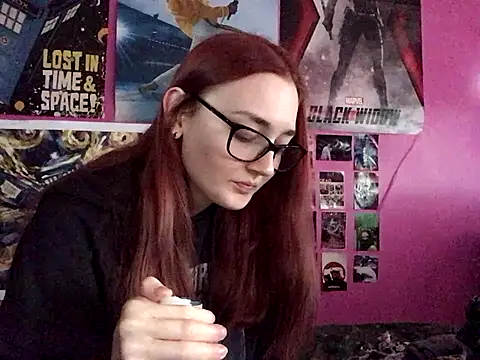 Snapshot of ivysplayhouse chatting on September 27, 2025, 12:44 pm ivysplayhouse online show from September 27, 2025, 12:44 pm